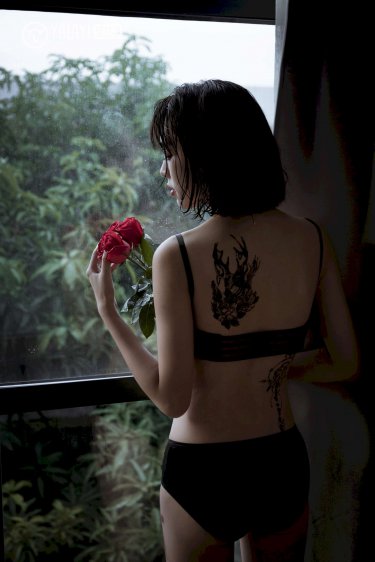 翁吻乳婷婷小玲21