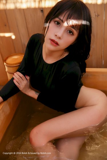《钢木兰》
